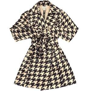 Women’s Vertigo Paris Tan and Brown Houndstooth Belted Trench Coat Sz xs